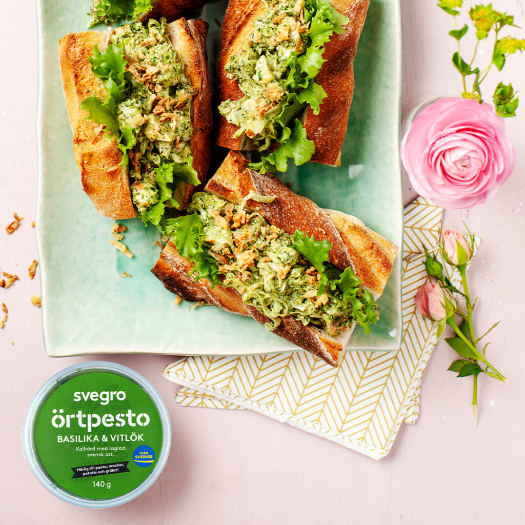 Svegro Örtpesto - Utflyktsbaguetter med Örtpesto och kycklingröra
